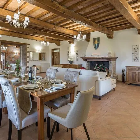 Tenuta Montiepoli 12&3, Emma * Valfabbrica