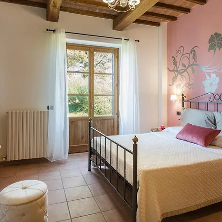 Tenuta Montiepoli 12&3, Emma ヴィラ Valfabbrica