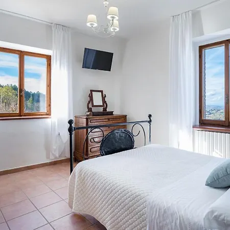 ヴィラ Tenuta Montiepoli 12&3, Emma Valfabbrica