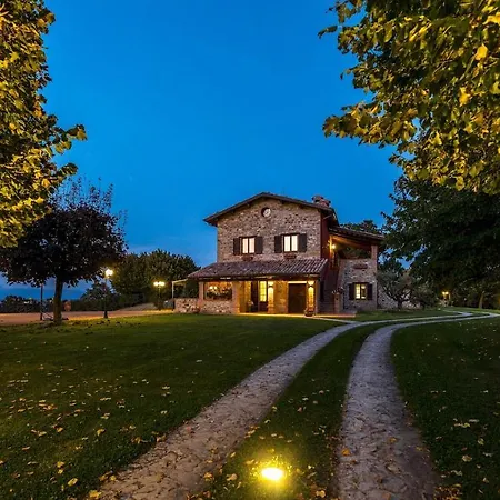 Tenuta Montiepoli 12&3, Emma * Valfabbrica